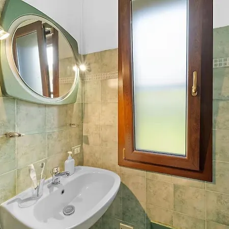 Vakantiehuis Blue Oasi, 50m From The Beach, Garden & Bbq *